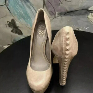 Vince Camuto Jasin Studded Beige/Tan Leather Heels Pumps Size 6